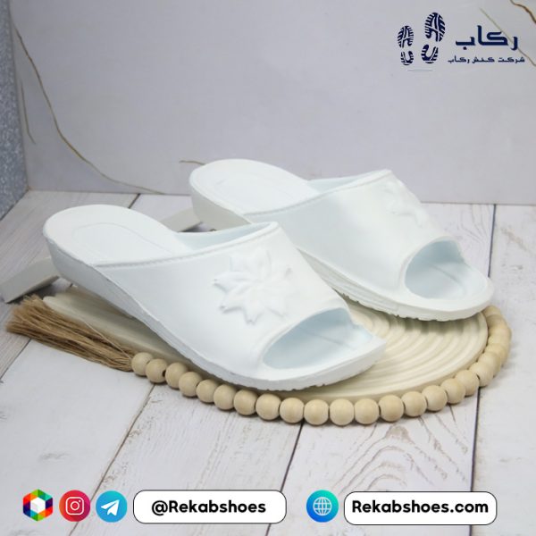 خرید دمپایی بیمارستانی زنانه مدل ماه گل